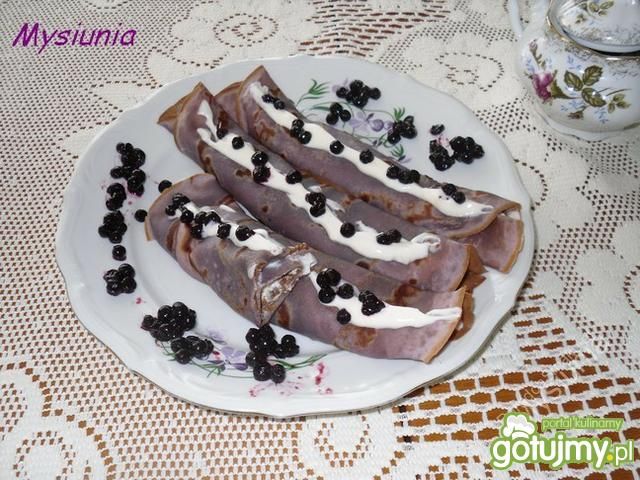 Naleśniki jagodowe z jagodami 