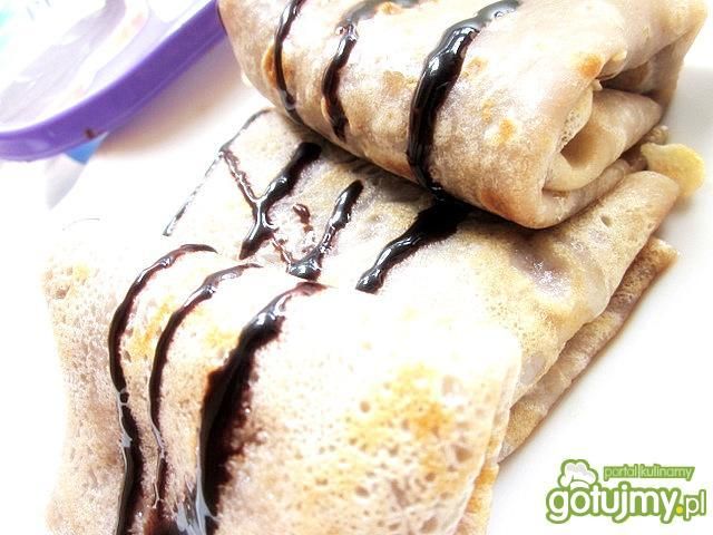 Naleśniki kasztanowe z serkiem Milka Naleśniki kasztanowe z serkiem Milka