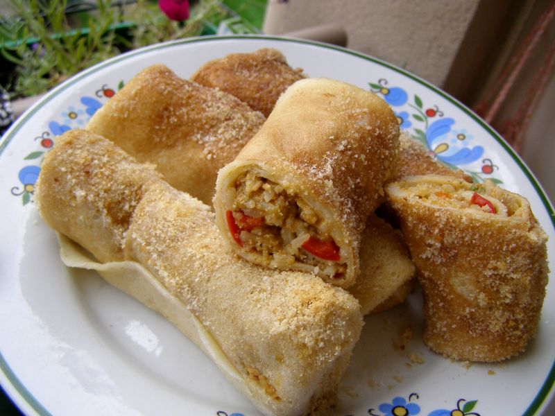 Naleśniki krokiety z ryżem paprykowym z piekarnika