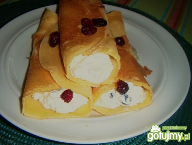 Naleśniki kukurydziane z serem-żurawiną