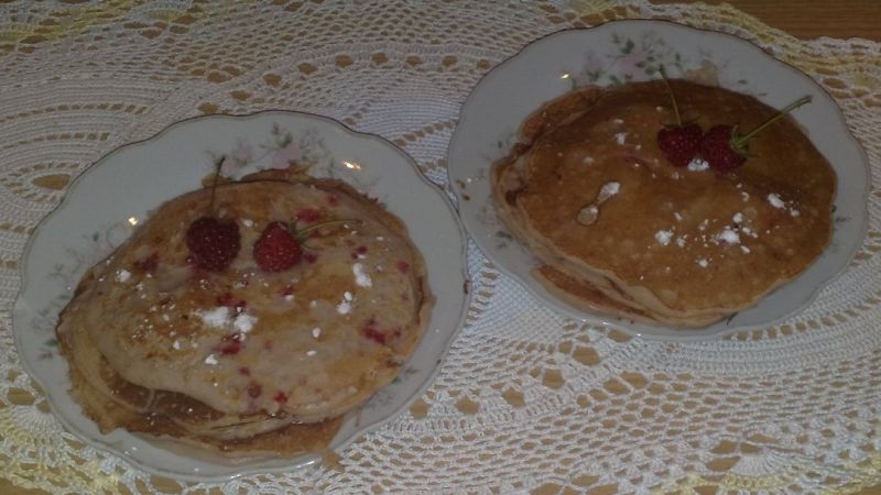 Naleśniki malinowe z nutellą Naleśniki malinowe z nutellą