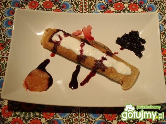 Naleśniki pełnoziarniste z jabłkami