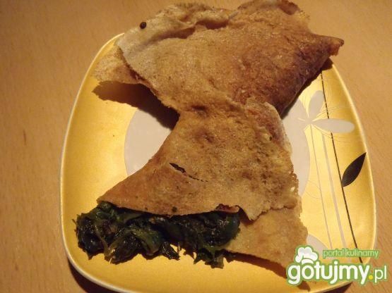 Naleśniki pełnoziarniste ze szpinakiem Naleśniki pełnoziarniste ze szpinakiem