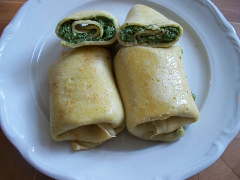 Naleśniki z białym serem i szpinakiem Naleśniki z białym serem i szpinakiem