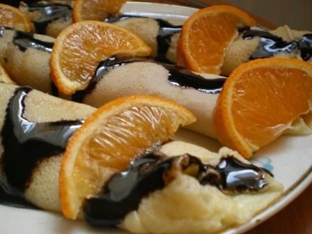 Naleśniki z czekoladą i pomarańczą