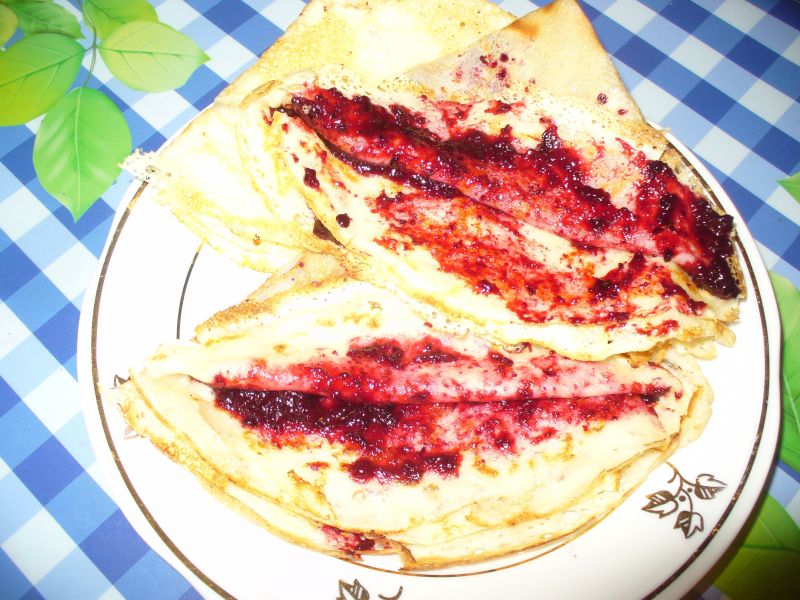 Naleśniki z dżemae z aronii
