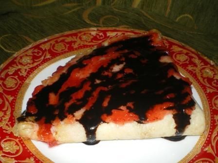 Naleśniki z dżemem i czekoladą