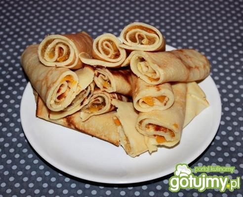 Naleśniki z dżemem morelowym 