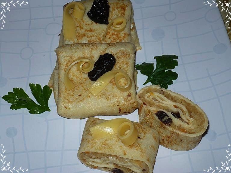 Naleśniki z farszem kapuścianym Naleśniki z farszem kapuścianym