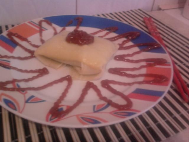 Naleśniki z farszem parówkowo-grzybowym Naleśniki z farszem parówkowo-grzybowym