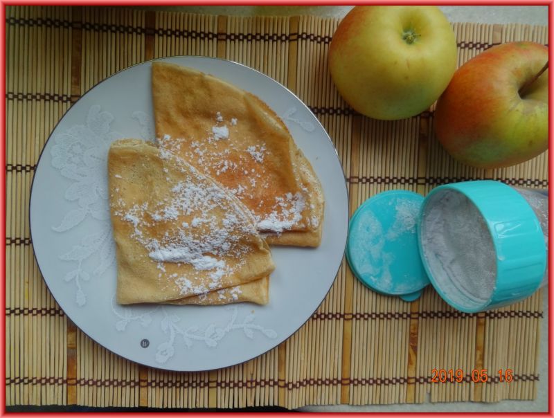 Naleśniki z farszem serowo-jabłkowym