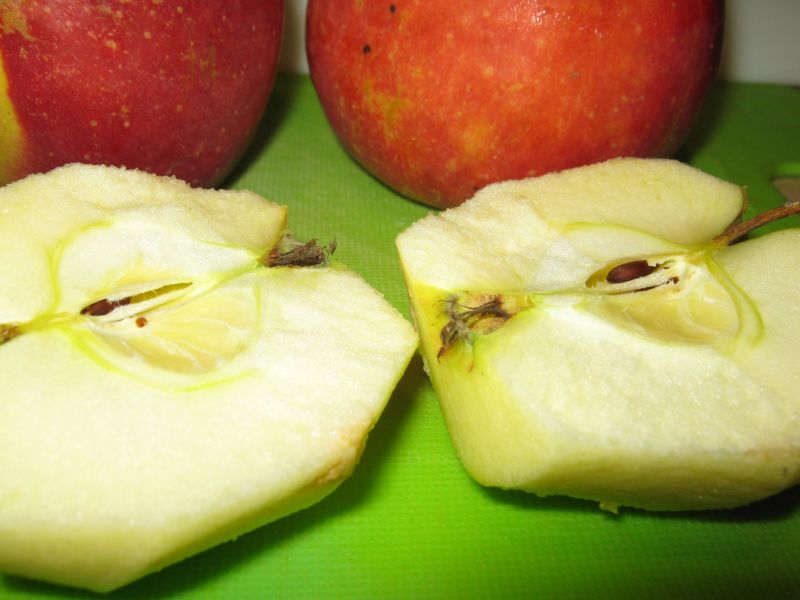 Naleśniki z jabłkami