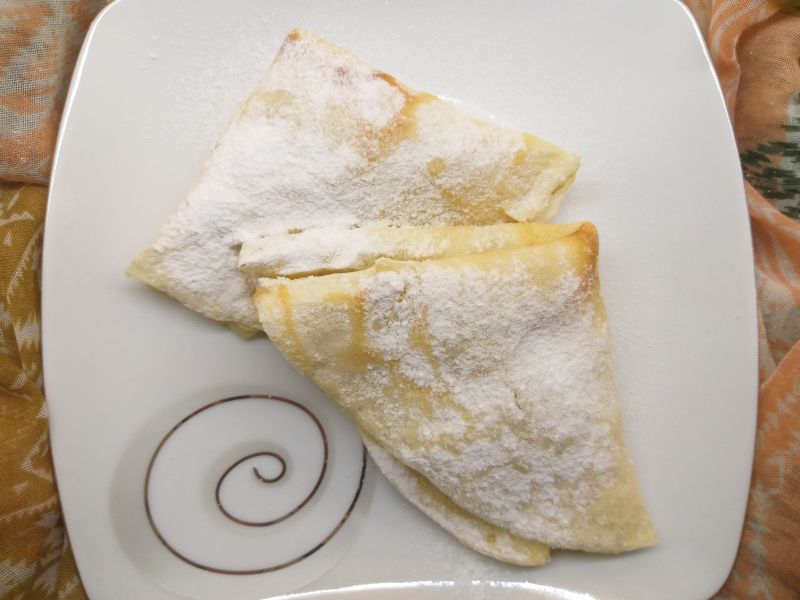 Naleśniki z jabłkami w budyniu