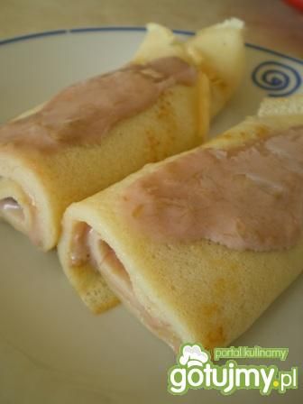 Naleśniki z kakawym nadzieniem