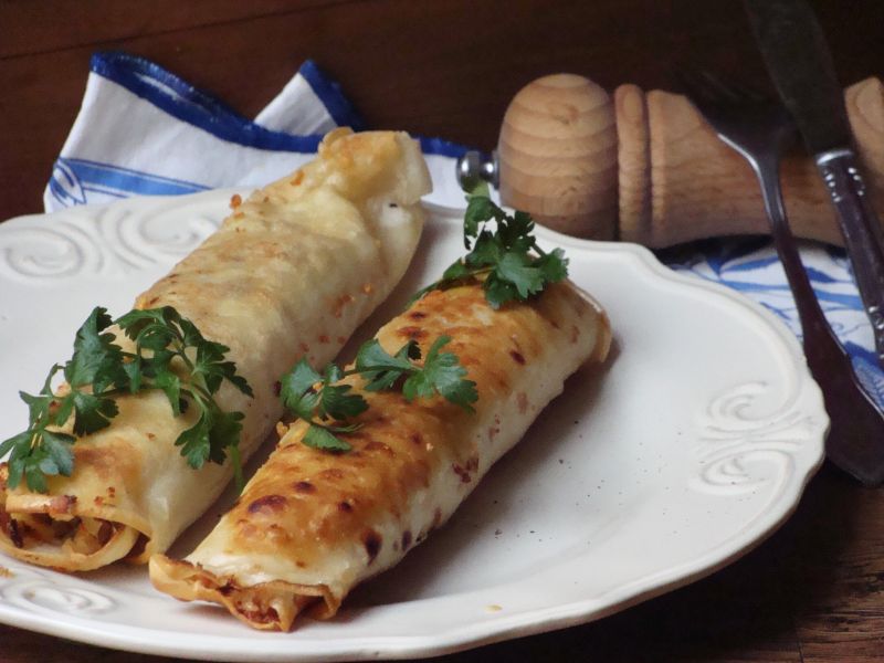 Naleśniki z kapuścianym farszem Naleśniki z kapuścianym farszem