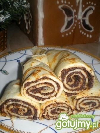 Naleśniki z masą makową