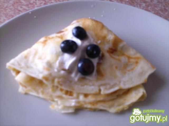 Naleśniki z mascarpone i borówkami