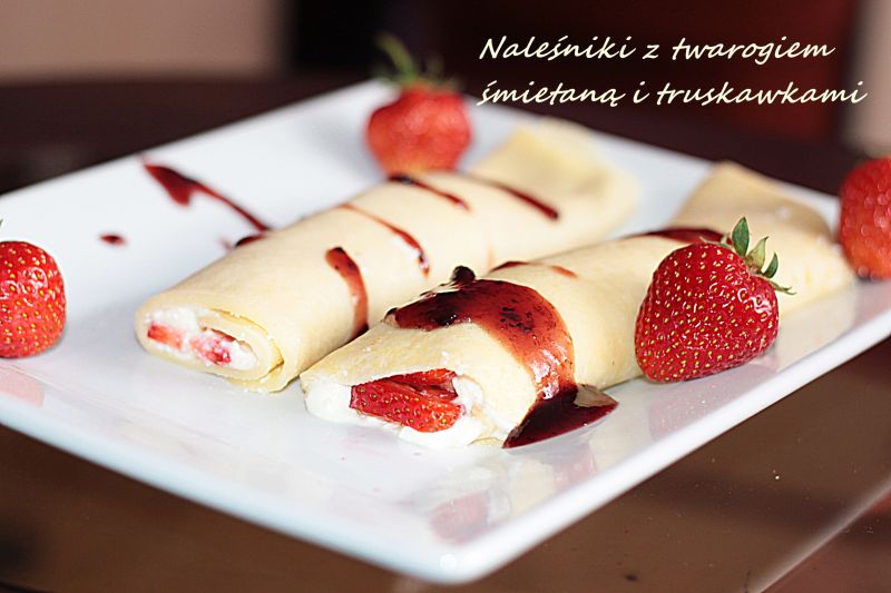 Naleśniki z mascarpone i truskawkami Naleśniki z mascarpone i truskawkami