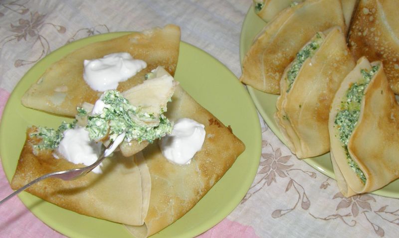 Naleśniki z maślanką szpinakowo-twarogowe