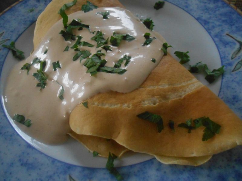 Naleśniki z mięsem mielonym Naleśniki z mięsem mielonym