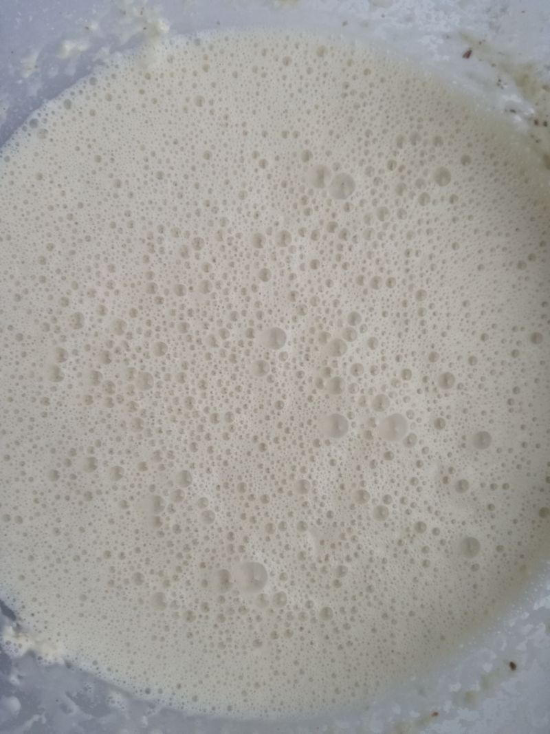 Naleśniki z mleka migdałowego i siemieniem