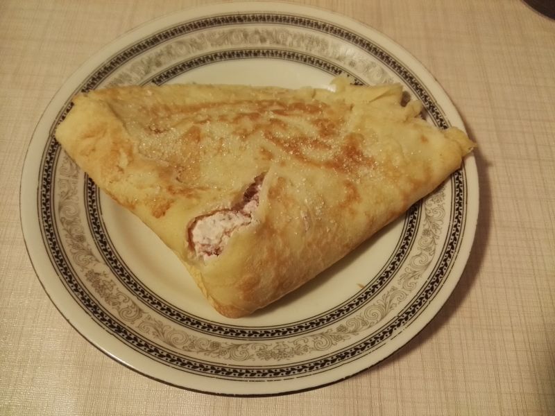 Naleśniki z owocowym twarożkiem Naleśniki z owocowym twarożkiem