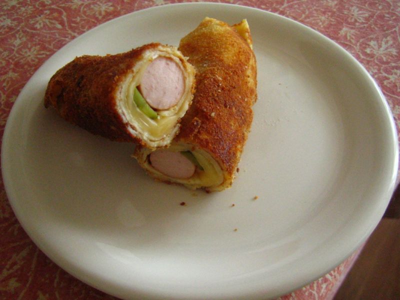 Naleśniki z parówkami Naleśniki z parówkami