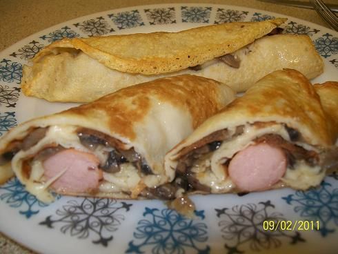 Naleśniki z parówkami