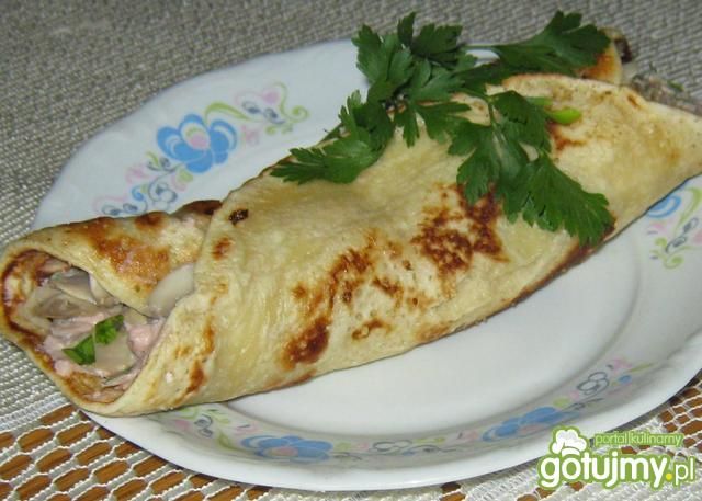 Naleśniki z pasztetowym farszem Naleśniki z pasztetowym farszem