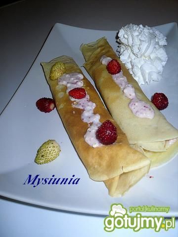 Naleśniki z poziomkowym twarożkiem Naleśniki z poziomkowym twarożkiem