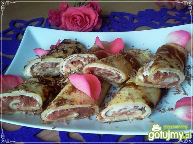 Naleśniki z rabarbarem i mascarpone  Naleśniki z rabarbarem i mascarpone