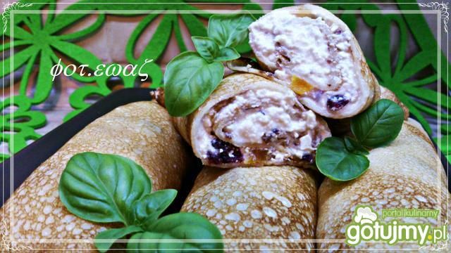 Naleśniki  z serem bakaliami