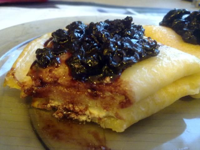 naleśniki z serem i konfiturą naleśniki z serem i konfiturą