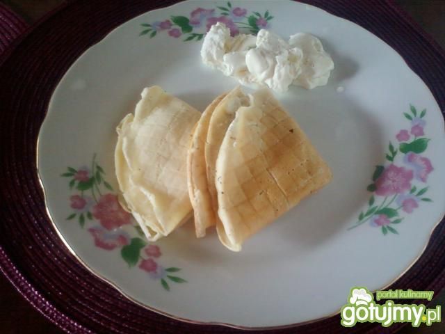 Naleśniki z serem i lodami 