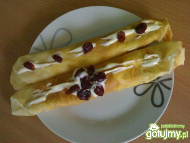 Naleśniki z serkiem i żurawiną Naleśniki z serkiem i żurawiną