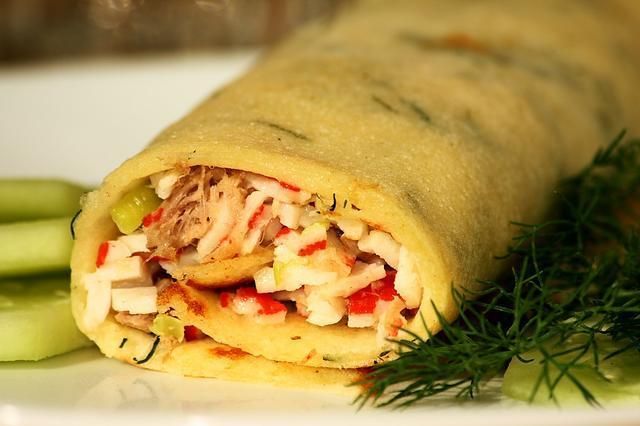 Nalesniki z surimi i tuńczykiem