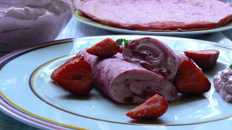 Naleśniki z truskawkami