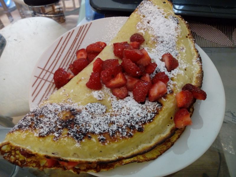 Naleśniki z truskawkami Naleśniki z truskawkami