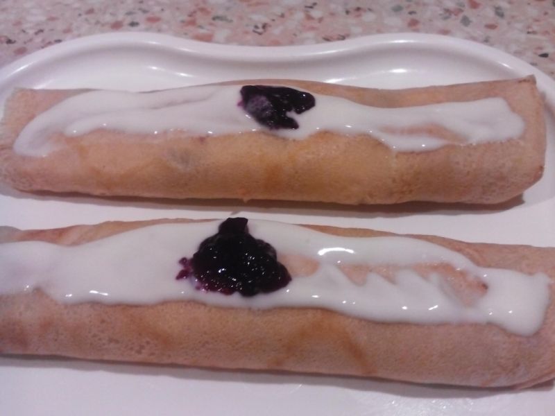 Naleśniki z twarogiem na słodko Naleśniki z twarogiem na słodko