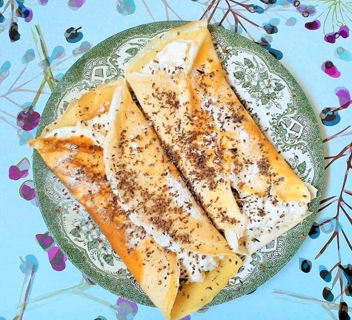 Naleśniki z twarożkiem i bananami  Naleśniki z twarożkiem i bananami