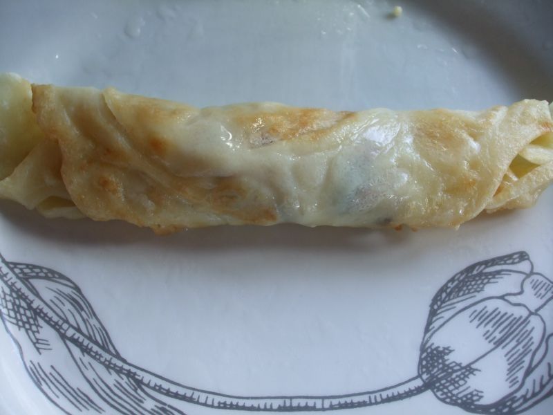 Naleśniki z twarożkiem i powidłami śliwkowymi