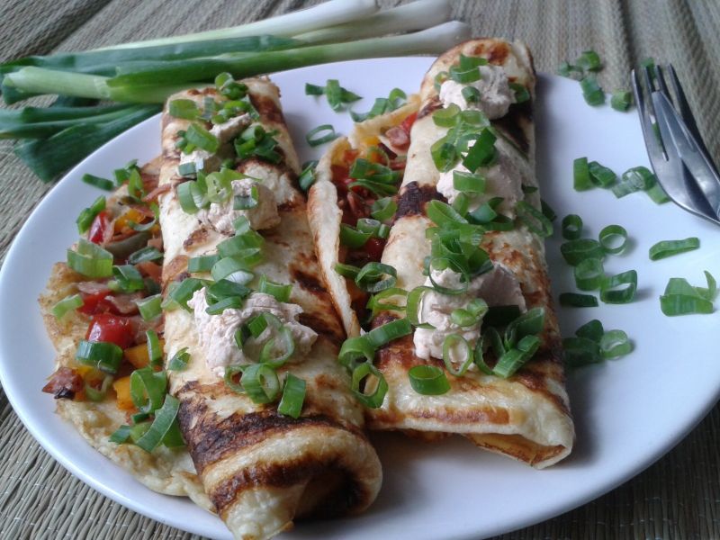 Naleśniki z warzywami i twarożkiem