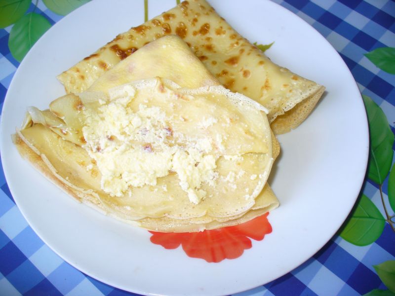 Naleśniki z wiejskim srem Naleśniki z wiejskim srem