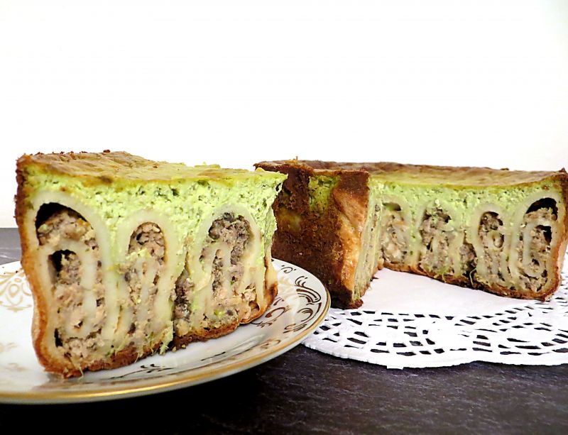 Naleśniki zapiekane w pietruszkowym sosie pesto  Naleśniki zapiekane w pietruszkowym sosie pesto