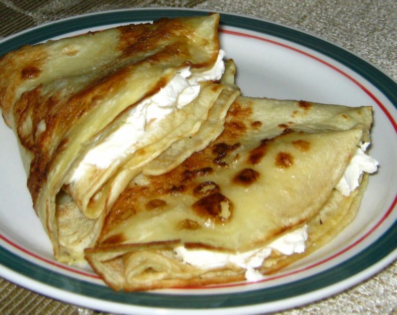 Naleśniki ze serem białym i niespodzianką Naleśniki ze serem białym i niespodzianką