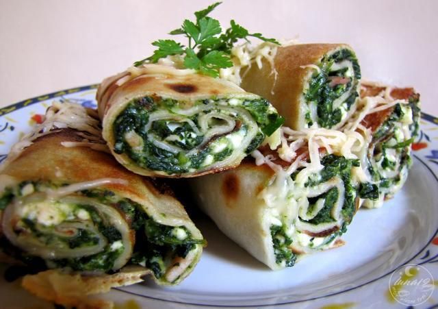 Naleśniki ze szpinakiem a'la luna Naleśniki ze szpinakiem a'la luna