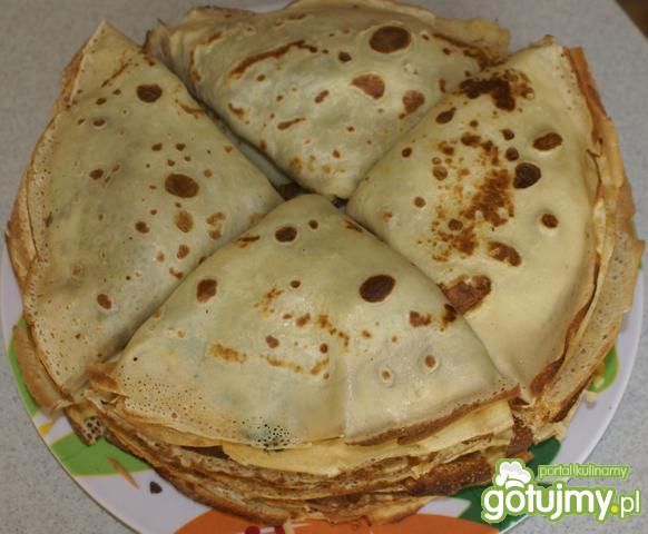 Naleśniki ze szpinakiem i żółtym serem Naleśniki ze szpinakiem i żółtym serem