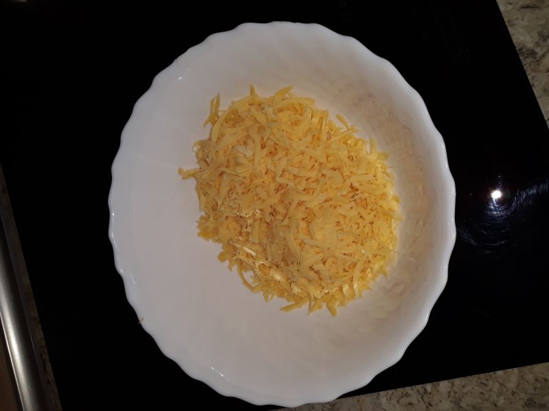 Naleśniki ze szpinakiem,jajecznicą i żółtym serem