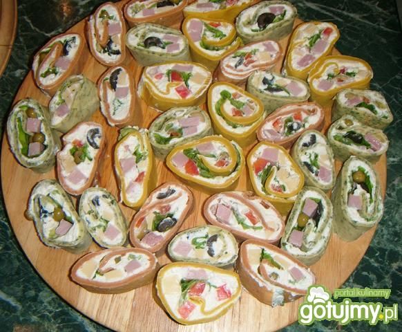 Naleśnikowe a’la sushi Naleśnikowe a’la sushi