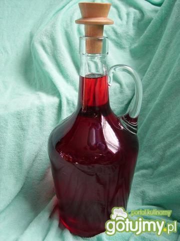 Nalewka na wiśniach Nalewka na wiśniach